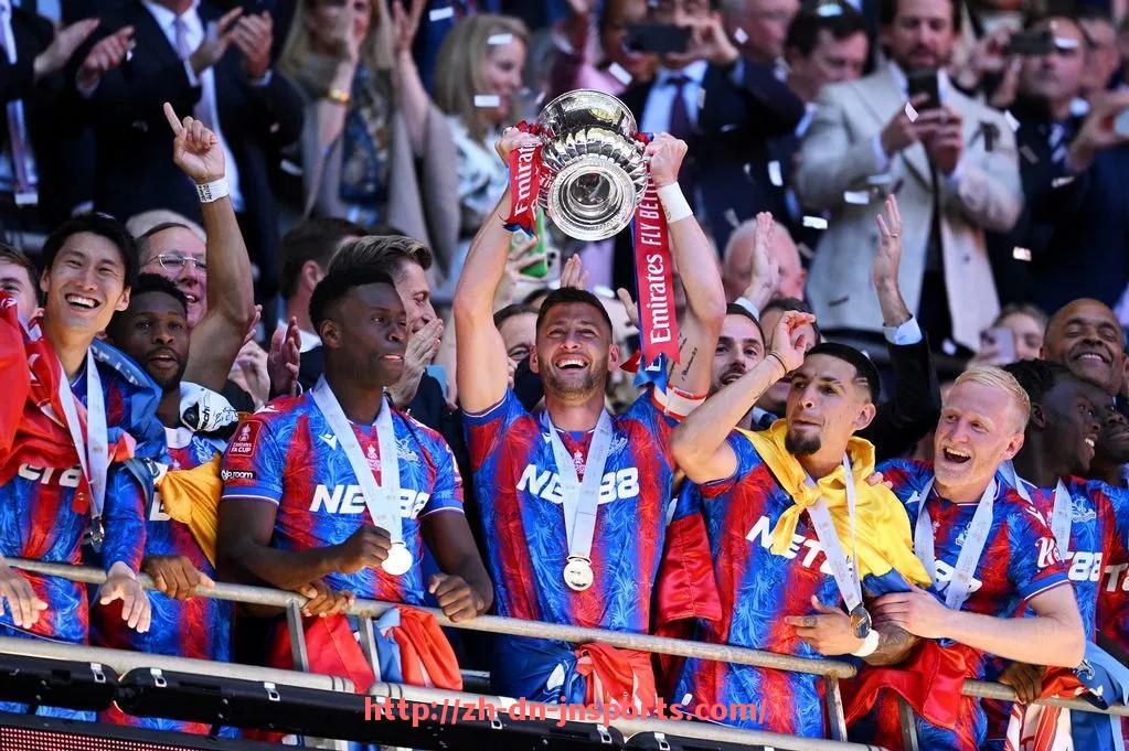 JN江南体育-德甲球队历史最高积分记录是哪支创下的？